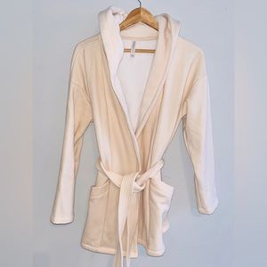 FABLETICS Lexie Hooded Robe Tapioca Sz S